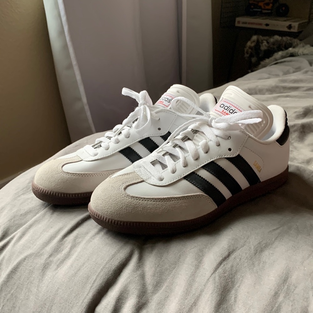 Adidas Samba - White/Black - Mens Size 8 - **Brand New**